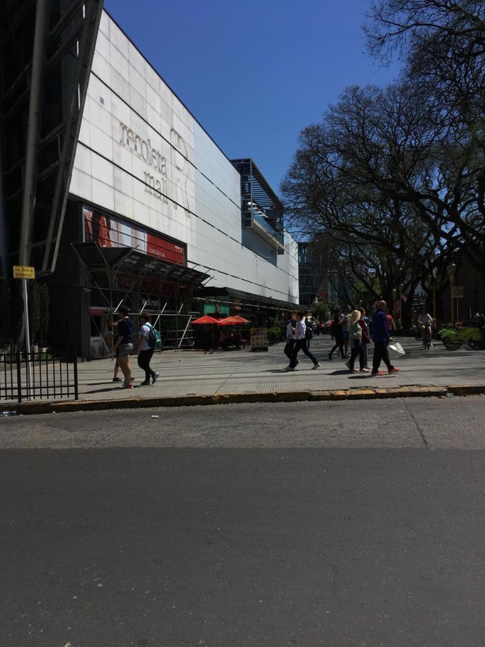 Estudio Moderno En Recoleta Excelente Ubicacion Буенос Айрес Екстериор снимка